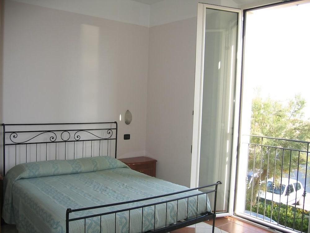 Residenza Villa Margherita Rimini Eksteriør billede