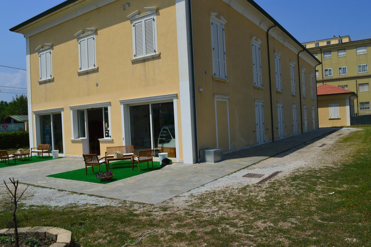 Residenza Villa Margherita Rimini Eksteriør billede