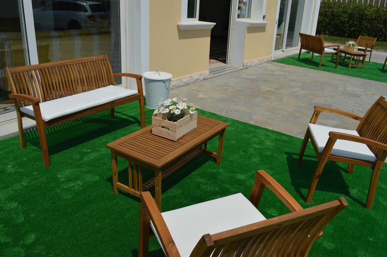 Residenza Villa Margherita Rimini Eksteriør billede